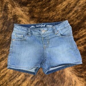 Cat & Jack Light Blue Denim Shorts Size 7/8